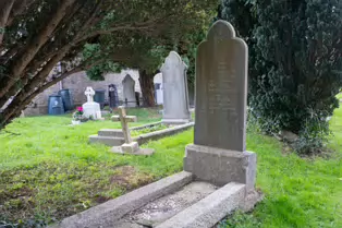 ST NAHI'S OLD CHURCH [LOCATED IN DUNDRUM VILLAGE]-248437-1