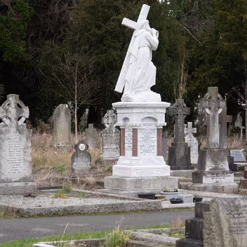 DEANSGREEN CEMETERY