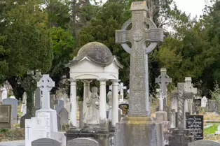 AN UNPLANNED VISIT TO DEANSGRANGE CEMETERY [I USED A VOIGTLANDER LENS]-246904-1