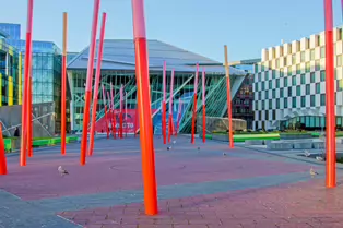GRAND CANAL SQUARE [AN ATTRACTIVE PUBLIC SPACE THAT YOU MUST VISIT]-244831-1