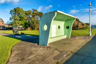 THE WIND SHELTERS AND THE BANDSTAND ALONG CLONTARF PROMENADE [REMAIN AS A TRIBUTE TO HERBERT SIMMS]-246825-1