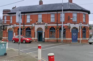 WHEN DID THE BRIDGE INN CLOSE AND WHEN DID IT REOPEN AS SEAN'S [CHAPELIZOD ON THE SOUTHSIDE OF THE ANNA LIVIA BRIDGE]-246571-1
