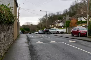 ST LAURENCE'S ROAD [CHAPELIZOD ON THE SOUTH BANK OF THE RIVER LIFFEY]-246585-1