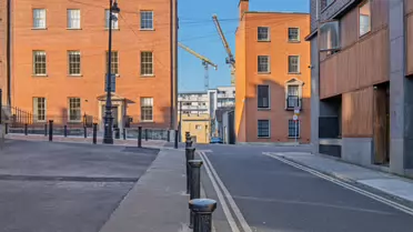 HENRIETTA PLACE AND HENRIETTA STREET [FIRST DAY USING MY FUJI GFX100RF]-250215-1