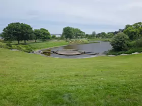 BLACKROCK PARK AMPHITHEATRE [MANY CLAIM THAT BOB GELDOF AND THE BOOMTOWN RATS PERFORMED HERE]-251699-1