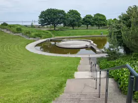 BLACKROCK PARK AMPHITHEATRE [MANY CLAIM THAT BOB GELDOF AND THE BOOMTOWN RATS PERFORMED HERE]-251707-1