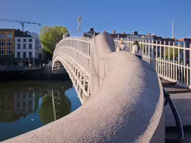 THE HALFPENNY BRIDGE [5 MAY 2025]-250553-1