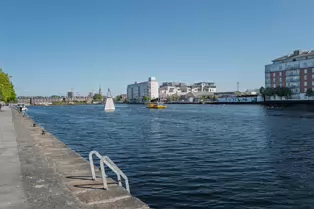 HANOVER QUAY WAS ONCE HOME TO A MAJOR RALEIGH BICYCLE FACTORY [NOW AIRBNB IS BASED HERE]-251058-1
