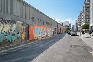HANOVER QUAY WAS ONCE HOME TO A MAJOR RALEIGH BICYCLE FACTORY [NOW AIRBNB IS BASED HERE]-251062-1