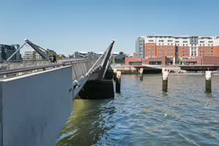 NEW URBAN WATER SPORTS DESTINATION ON RIVER LIFFEY [PHOTOGRAPHED 10 MAY 2025 USING A LEICA Q3]-251002-1