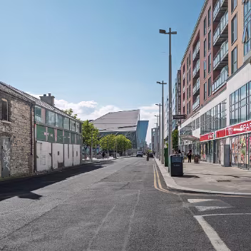 HANOVER QUAY Speaking of more recent developments, it is only right to mention Airbnb. Their European headquarters are located in...