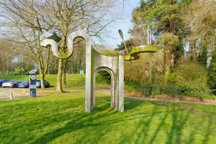 SWEETWATER ARCH ON THE STRANMILLIS EMBANKMENT [BELFAST NORTHERN IRELAND]-232885-1