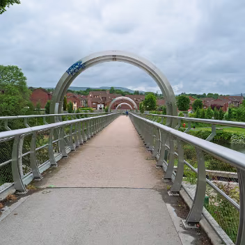 LOCK AND BRIDGE AT STRANMILLIS This lock, situated beneath the Stranmillis Pedestrian and Cycle Bridge (which opened in September 2021), is a testament...