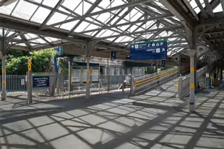 DUNDALK CLARKE RAILWAY STATION [A PHOTOGRAPHIC FIRST FOR ME - 16 MAY 2025]-251351-1