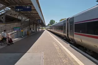 DUNDALK CLARKE RAILWAY STATION [A PHOTOGRAPHIC FIRST FOR ME - 16 MAY 2025]-251365-1