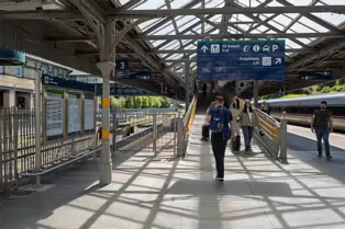 DUNDALK CLARKE RAILWAY STATION [A PHOTOGRAPHIC FIRST FOR ME - 16 MAY 2025]-251369-1