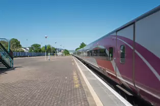DUNDALK CLARKE RAILWAY STATION [A PHOTOGRAPHIC FIRST FOR ME - 16 MAY 2025]-251386-1