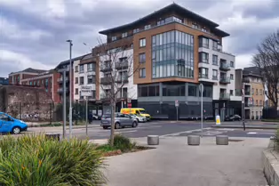 BRIDGEFOOT STREET PARK AND NEARBY [ISLAND STREET AND BRIDGEFOOT STREET]-250178-1