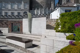 THE GARDA MEMORIAL GARDEN [LOCATED WITHIN THE DUBHLINN GARDENS AT DUBLIN CASTLE]-251245-1
