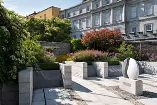 THE GARDA MEMORIAL GARDEN [LOCATED WITHIN THE DUBHLINN GARDENS AT DUBLIN CASTLE]-251250-1