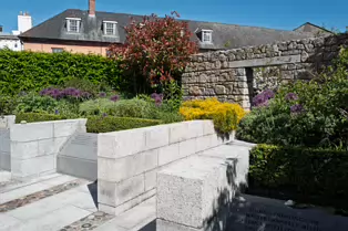 THE GARDA MEMORIAL GARDEN [LOCATED WITHIN THE DUBHLINN GARDENS AT DUBLIN CASTLE]-251258-1