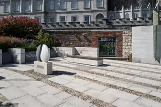 THE GARDA MEMORIAL GARDEN [LOCATED WITHIN THE DUBHLINN GARDENS AT DUBLIN CASTLE]-251260-1
