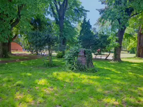 PALMERSTON PUBLIC PARK [IN THE DUBLIN SUBURB OF DARTRY]-251128-1