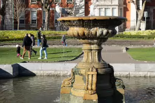 ST PATRICK'S PUBLIC PARK [BESIDE THE FAMOUS AND HISTORIC CATHEDRAL]-248578-1