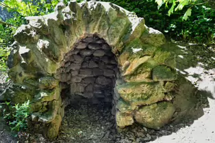 NOW REFERRED TO AS A WISHING WELL [ORIGINALLY ST ANN'S HOLY WELL]-250614-1
