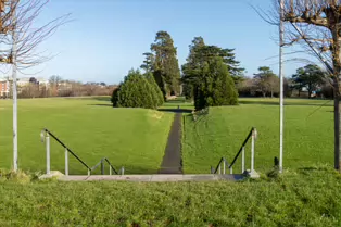 SANTRY DEMESNE PUBLIC PARK [THE PHOENIX FOLLY AND THE VIEWING AREA]-246941-1