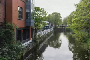 WILTON PARK AND NEARBY [ON THE NORTH BANK OF THE GRAND CANAL]-250115-1