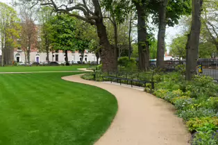 WILTON PARK AND NEARBY [ON THE NORTH BANK OF THE GRAND CANAL]-250129-1