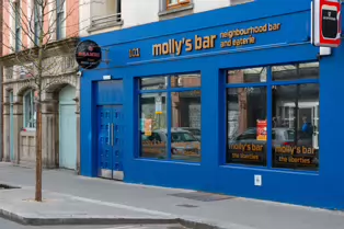 MOLLY'S BAR [101-103 FRANCIS STREET IN DUBLIN CITY]-249568-1
