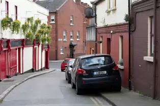 THIS EXCELLENT RESTAURANT WAS ONCE A POPULAR PUB [PHOTOGRAPHED APRIL 2025]-249664-1