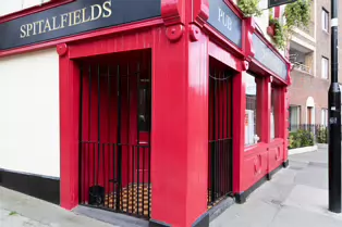 THIS EXCELLENT RESTAURANT WAS ONCE A POPULAR PUB [PHOTOGRAPHED APRIL 2025]-249667-1