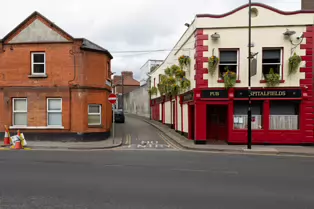 THIS EXCELLENT RESTAURANT WAS ONCE A POPULAR PUB [PHOTOGRAPHED APRIL 2025]-249668-1
