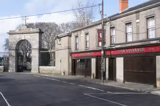 JOHN KAVANANAGH'S GRAVEDIGGERS PUB [AT PROSPECT SQUARE]-248346-1