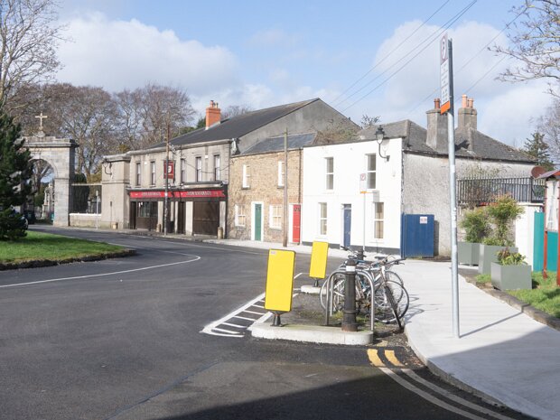 GRAVEDIGGERS PUB PROSPECT SQUARE