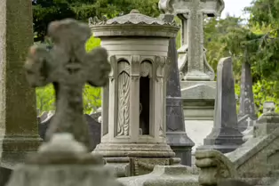 GLASNEVIN CEMETERY SESSION 1 SUNDAY 4 MAY 2025]-250436-1