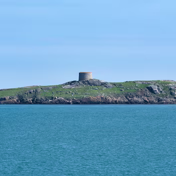 KILLINEY 7 MAY 2025 My initial plan for the afternoon was to explore Killiney Beach. However, upon arriving, I found the beach quite...