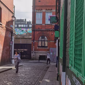 DIFFERENT VIEWS OF TEMPLE BAR