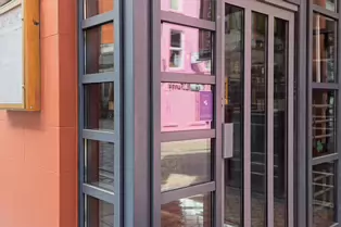 DIFFERENT VIEWS OF TEMPLE BAR [I USED A SONY FX30 WITH A ZEISS BATIS 25MM LENS]-250025-1