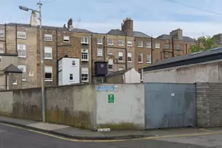 LAD LANE HAS CHANGED A LOT SINCE I LIVED IN THE AREA [PHOTOGRAPHED 24 APRIL 2025]-250070-1