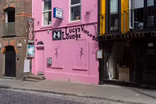 LUCY'S VINTAGE LOUNGE [DOES IT NOW ONLY OPEN AT WEEKENDS]-249977-1