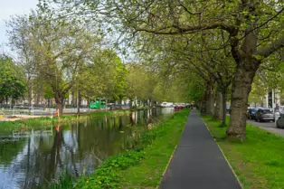 MESPIL ROAD [ON THE SOUTH BANK OF THE GRAND CANAL]-249958-1