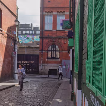 DIFFERENT VIEWS OF TEMPLE BAR Temple Bar is Dublin's vibrant cultural quarter, a lively hub of colourful buildings and cobbled streets. During the...