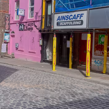 LUCYS VINTAGE LOUNGE Dublin's Temple Bar pulses with a unique energy, a vibrant, sometimes chaotic, blend of cobbled lanes, lively pubs , and...