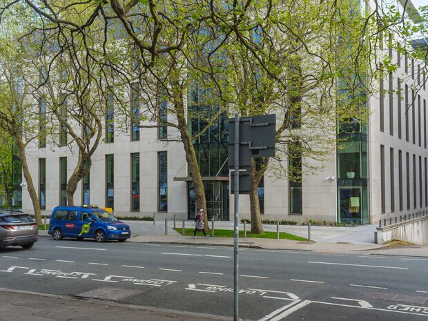 MESPIL ROAD Situated immediately adjacent to the historically significant Baggot Street Bridge, it forms part of the broader area...