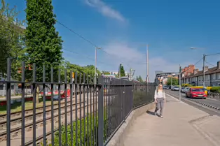 RIALTO TRAM STOP AT GLENMALURE VILLAS - JAMES'S WALK [WEDNESDAY 14 MAY 2025]-251222-1
