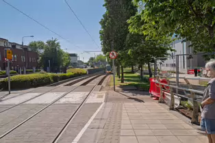 RIALTO TRAM STOP AT GLENMALURE VILLAS - JAMES'S WALK [WEDNESDAY 14 MAY 2025]-251233-1